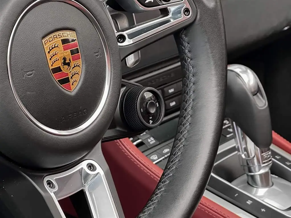 Porsche 718 2022 — Photo 12/16