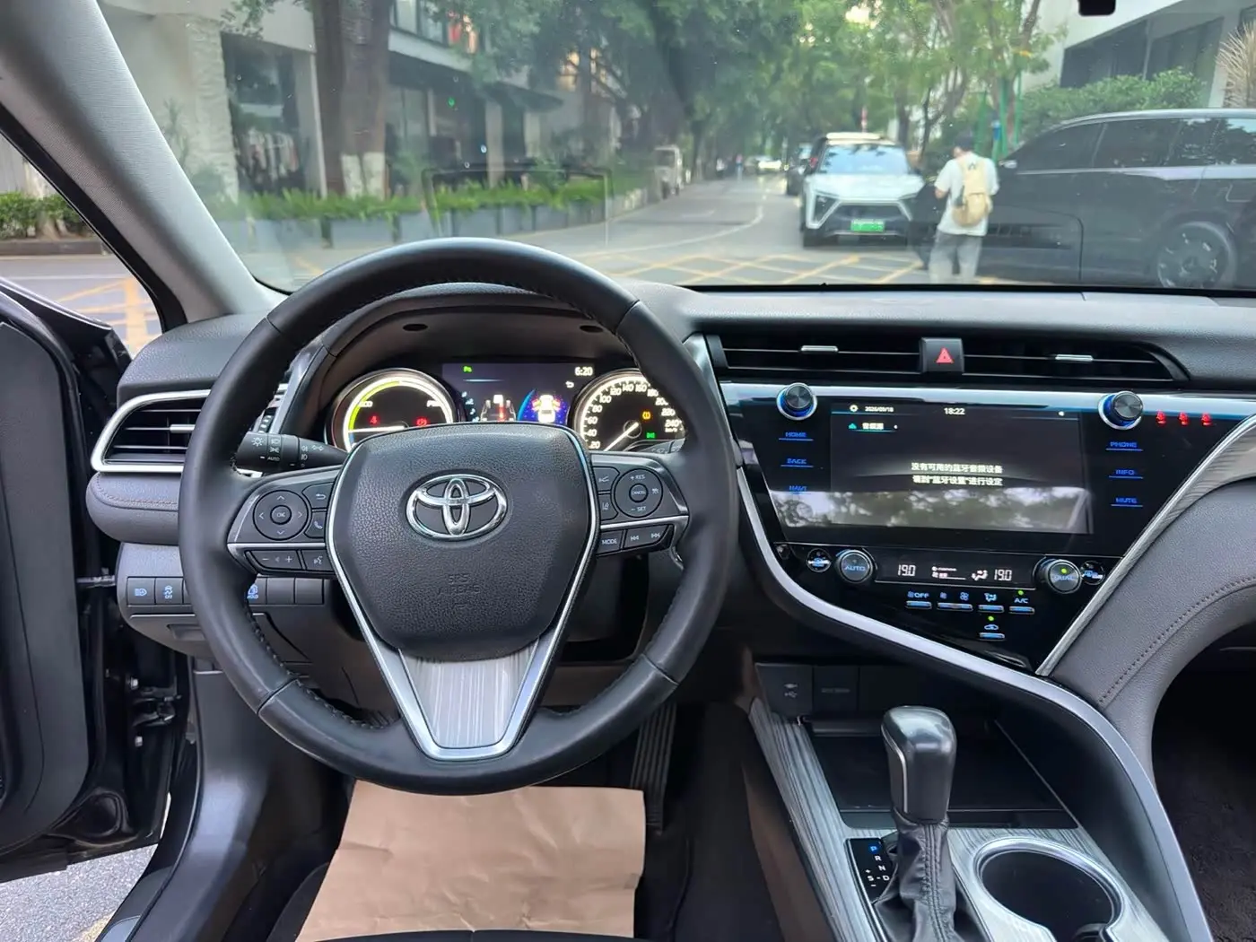 Toyota Camry 2020 — Şəkil 12/15