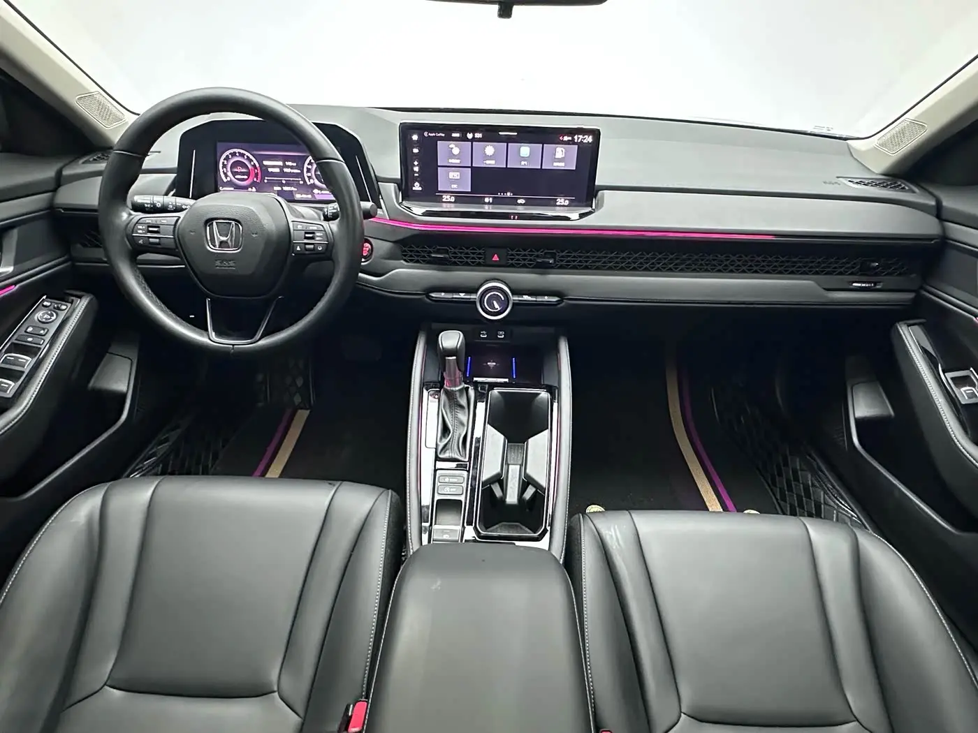 Honda Accord 2024 — Photo 7/15