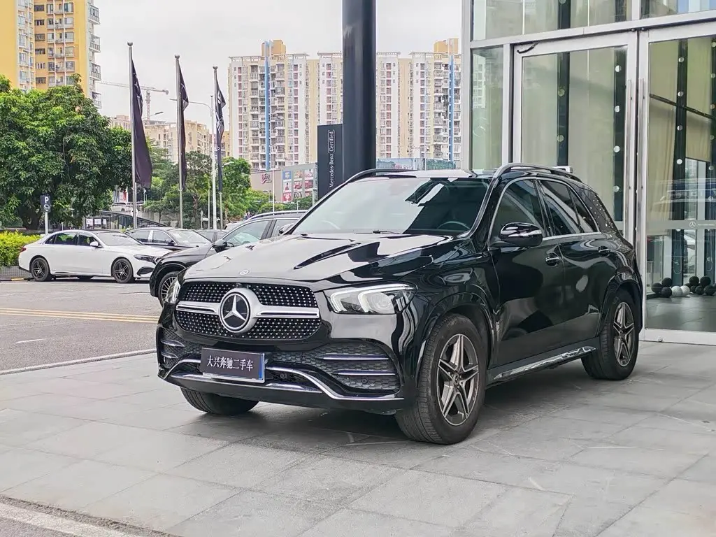 Mercedes-Benz GLE 2023 — Фото 1/11