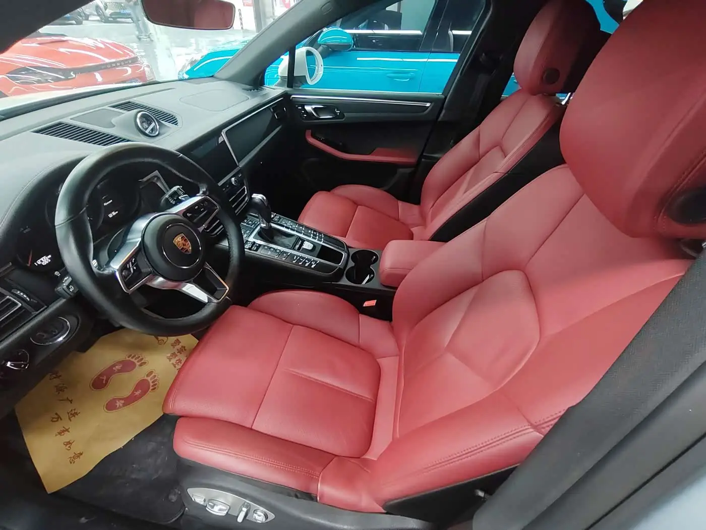 Porsche Macan 2020 — Photo 4/15