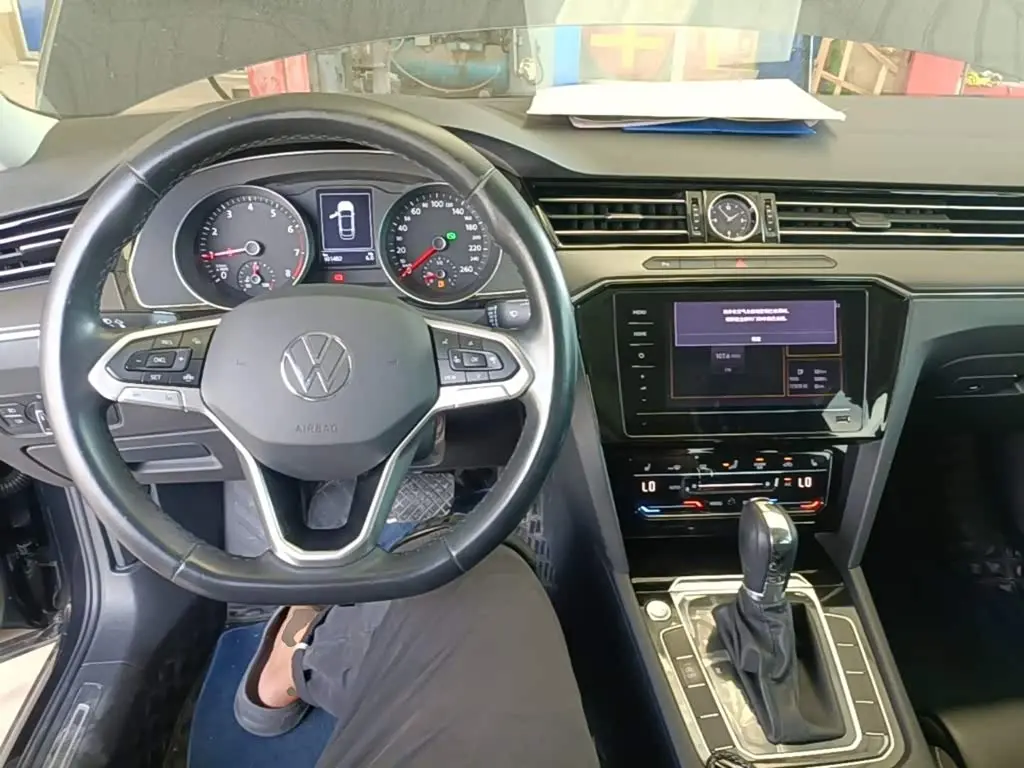 Volkswagen Magotan 2022 — Photo 10/20