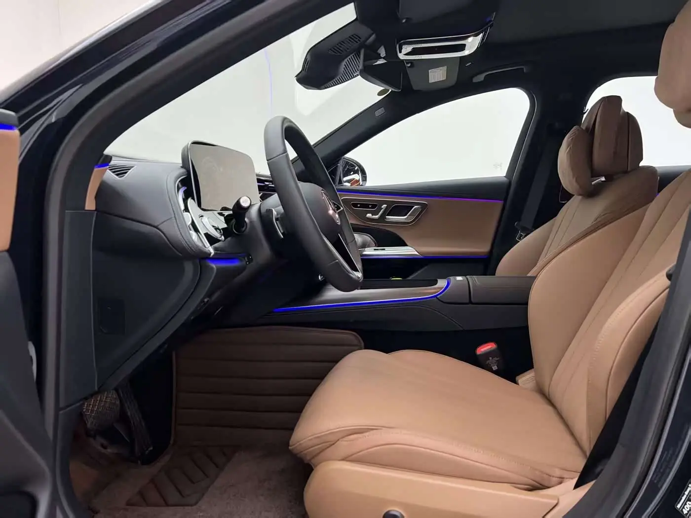 Mercedes-Benz E-Class New Energy 2025 — Фото 5/13