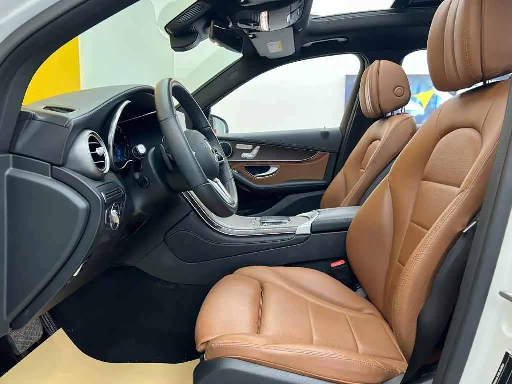 Mercedes-Benz GLC 2020 — Şəkil 18/20
