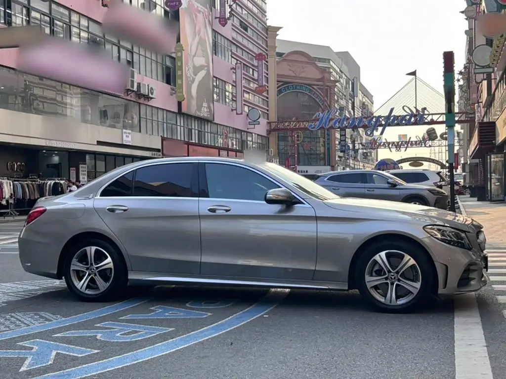 Mercedes-Benz C-Class 2019 — Фото 5/16