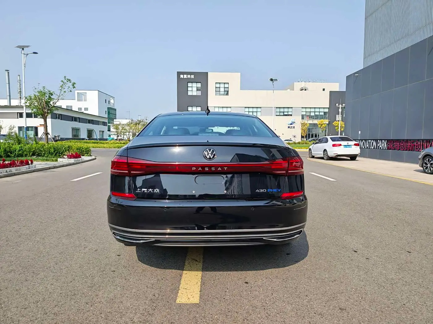 Volkswagen Passat New Energy 2025 — Фото 9/9