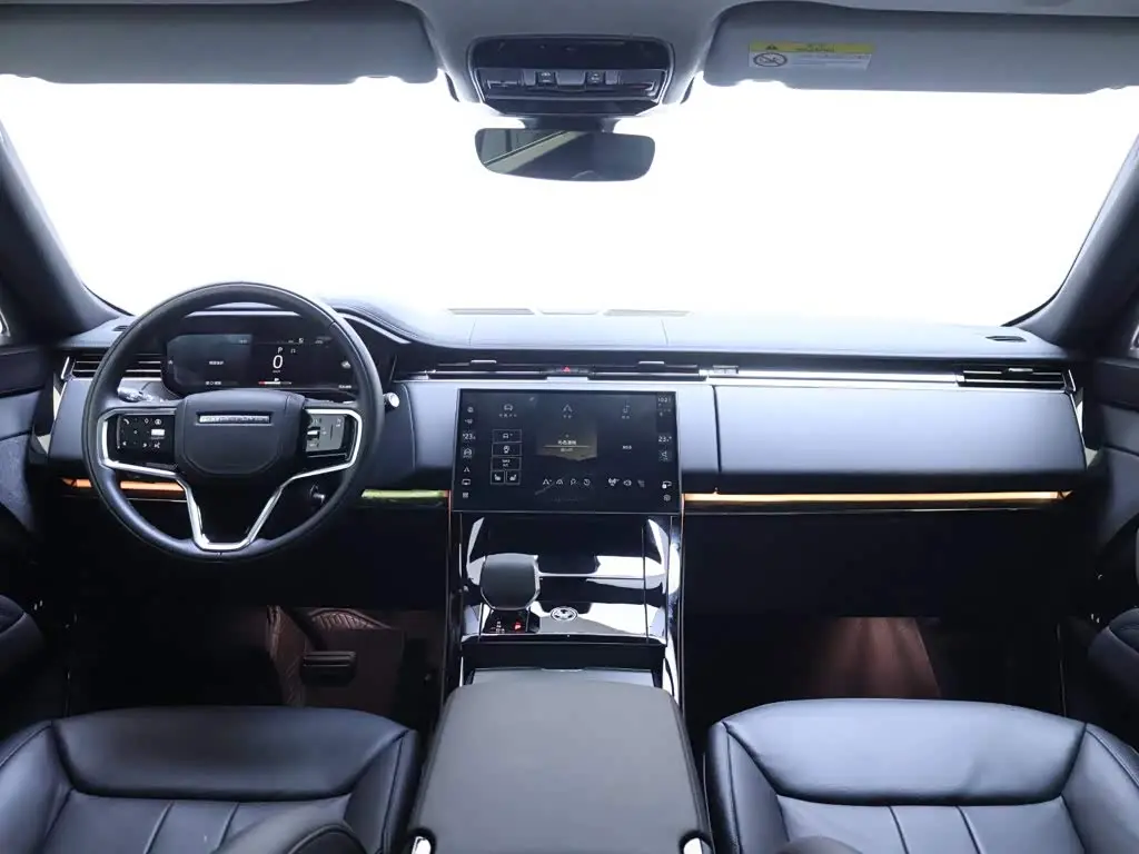 Land Rover Range Rover Sport 2024 — Photo 13/20