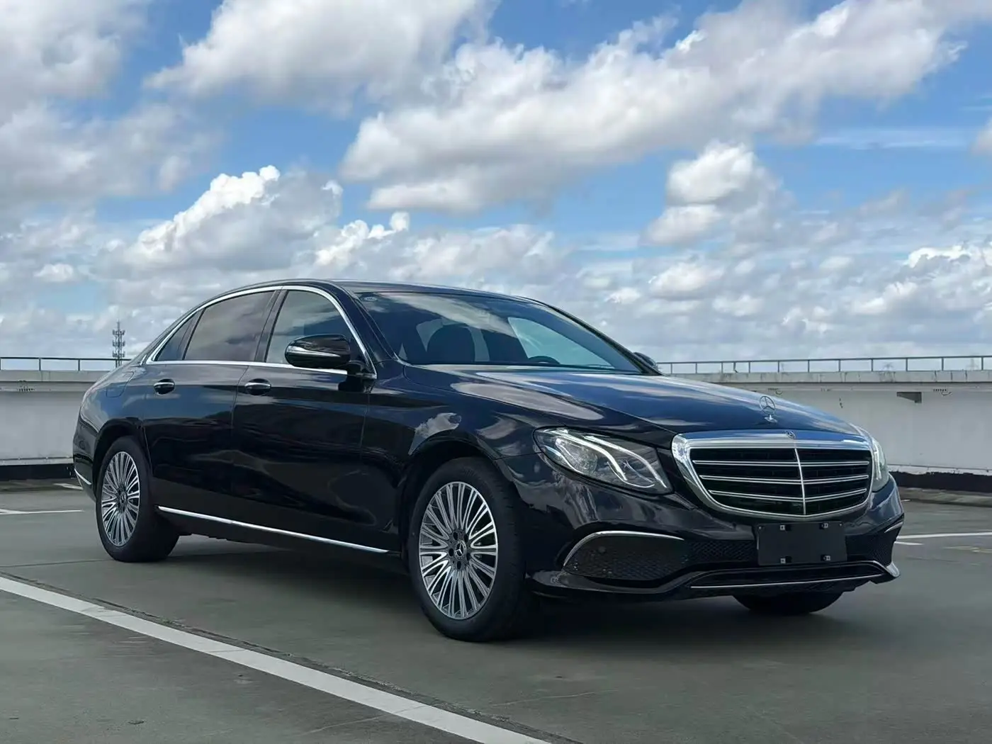 Mercedes-Benz E-Class 2019 — Фото 3/17