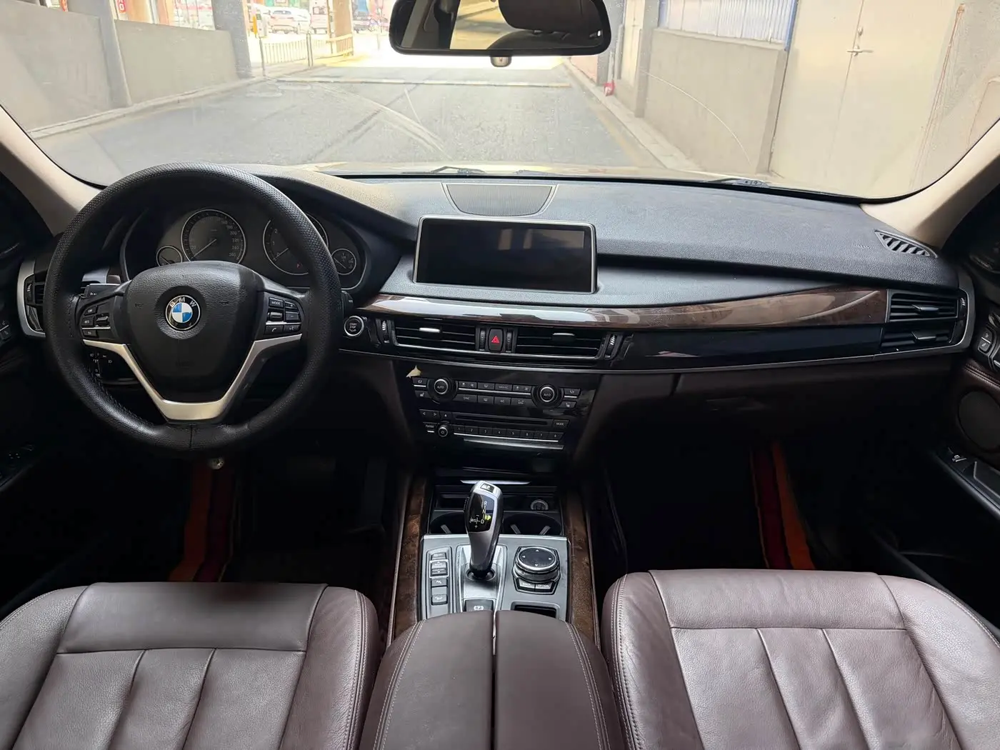 BMW X5 2015 — Photo 12/12