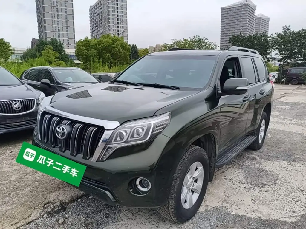 Toyota Prado 2016 — Photo 1/20