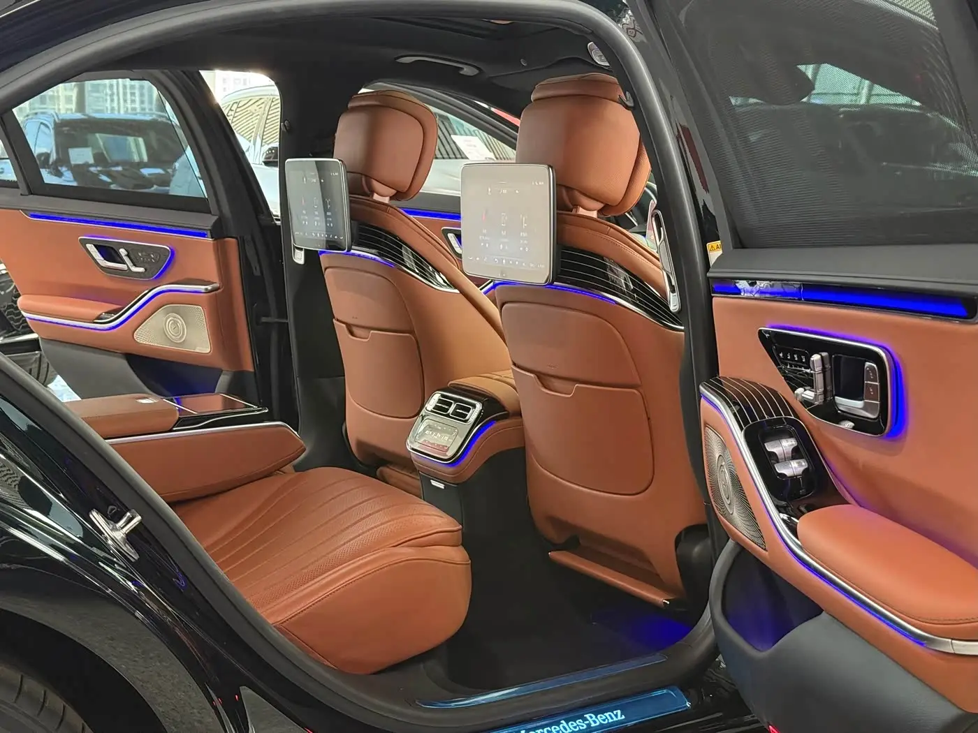 Mercedes-Benz S-Class 2022 — Photo 7/20
