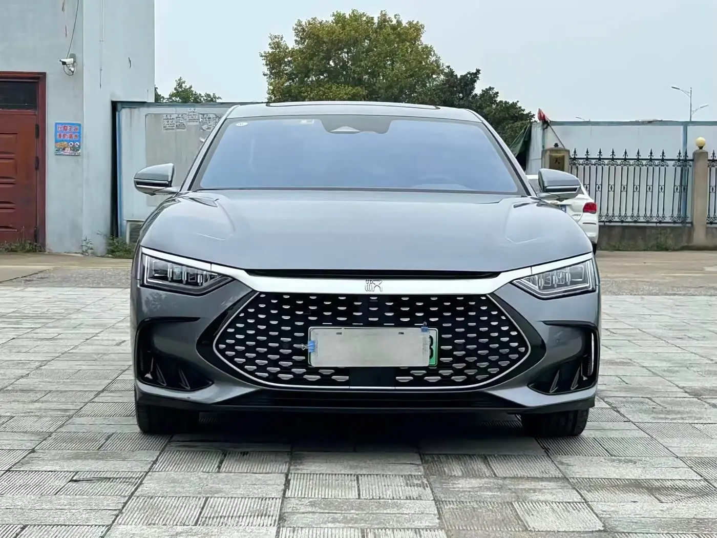 BYD Han 2023 — Şəkil 2/10