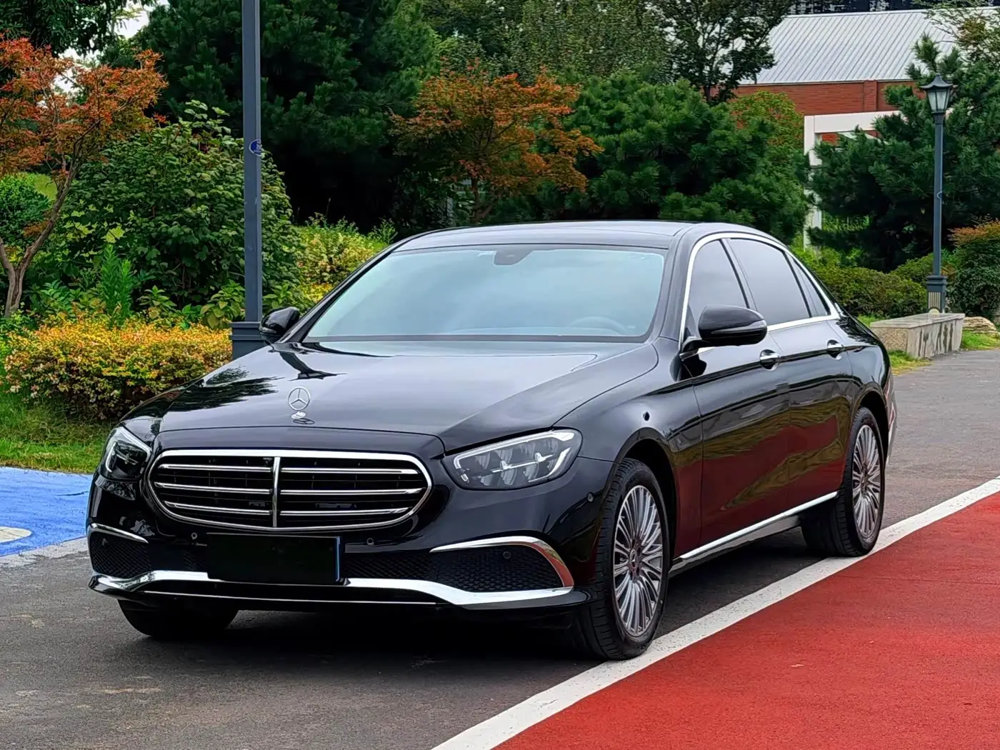 Mercedes-Benz E-Class, 2023