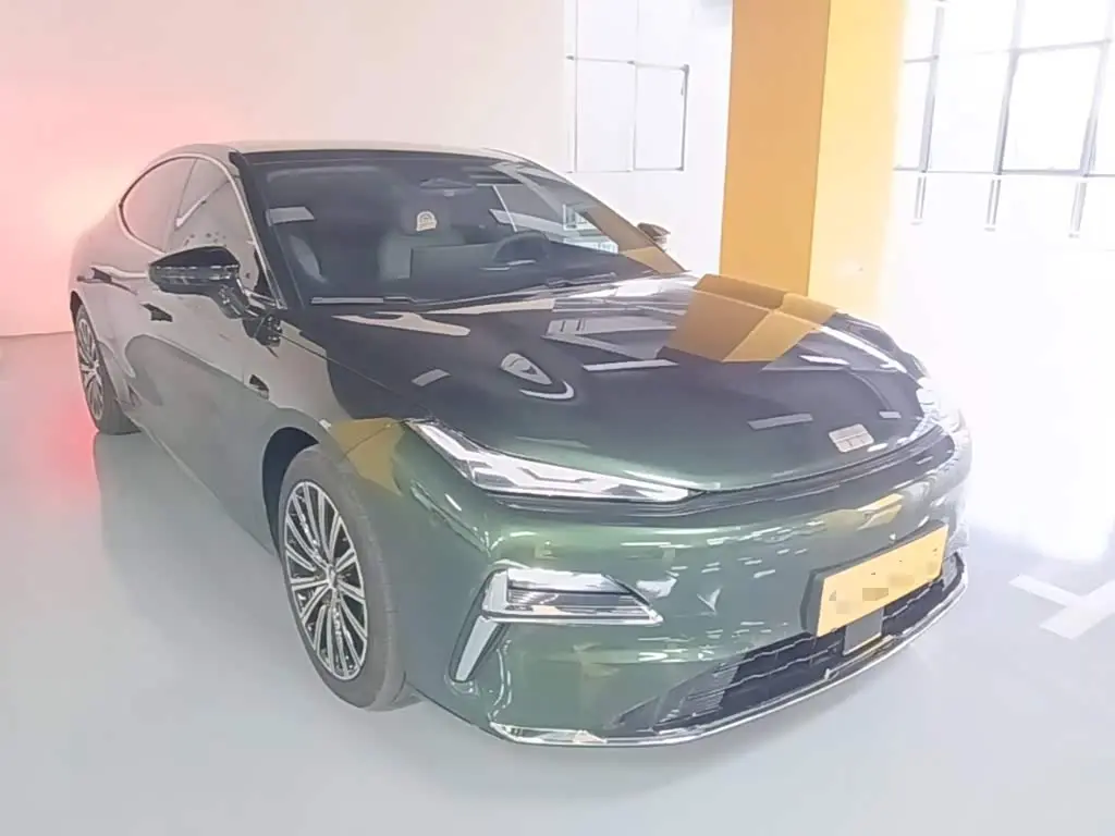 Geely Galaxy Galaxy Xingyao 8 2025 — Photo 4/20