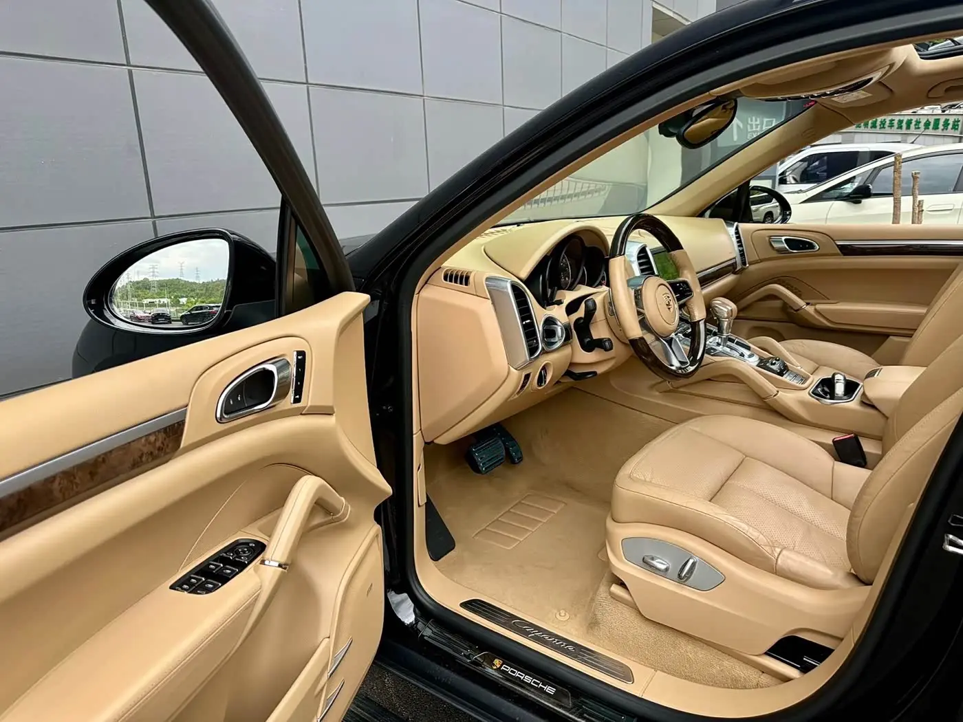 Porsche Cayenne 2015 — Şəkil 8/18
