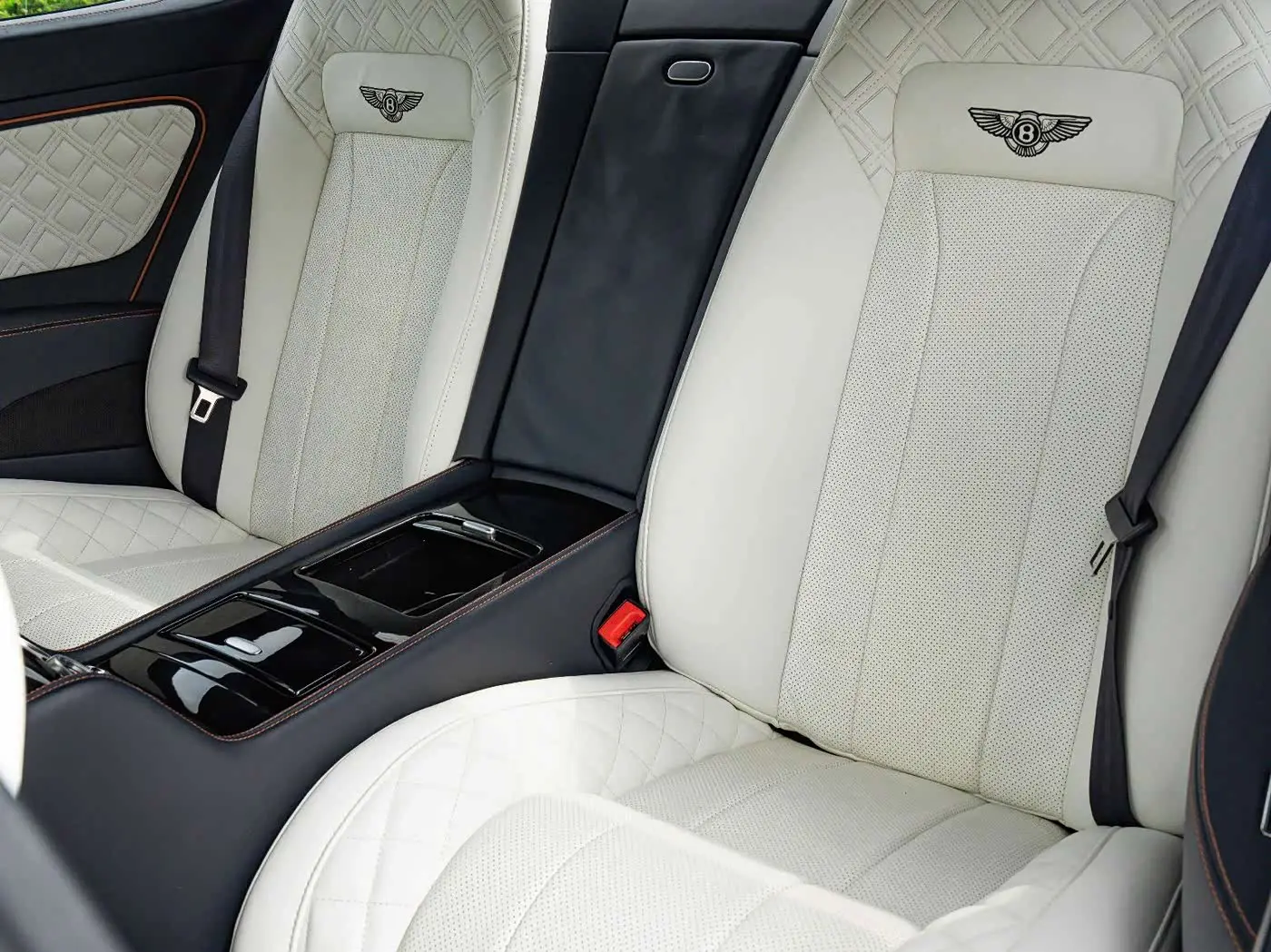 Bentley Continental 2010 — Фото 18/18