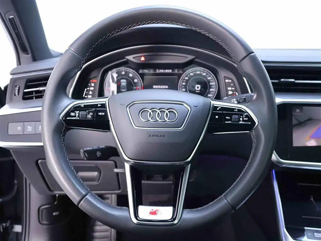 Audi A6L 2021 — Фото 16/20