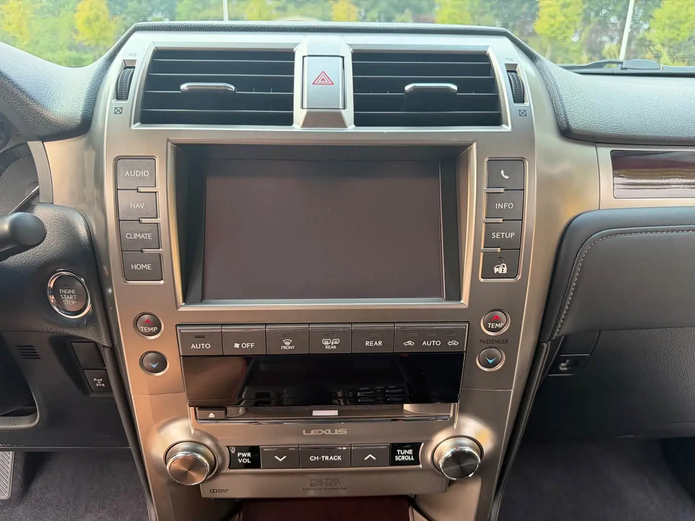Lexus GX 2014 — Photo 19/20