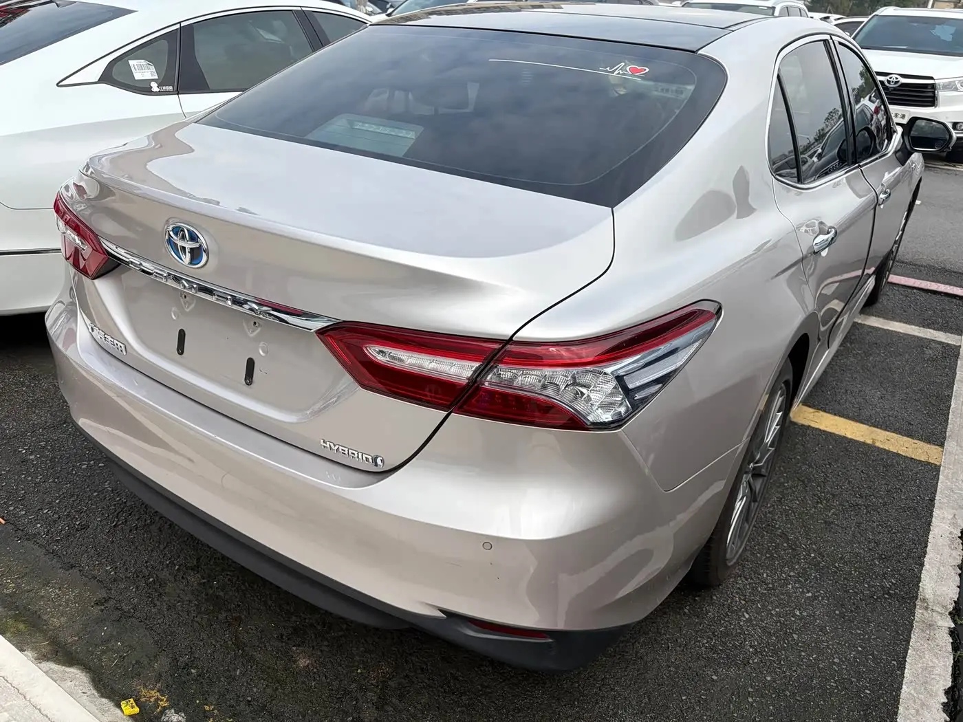 Toyota Camry 2019 — Фото 16/16