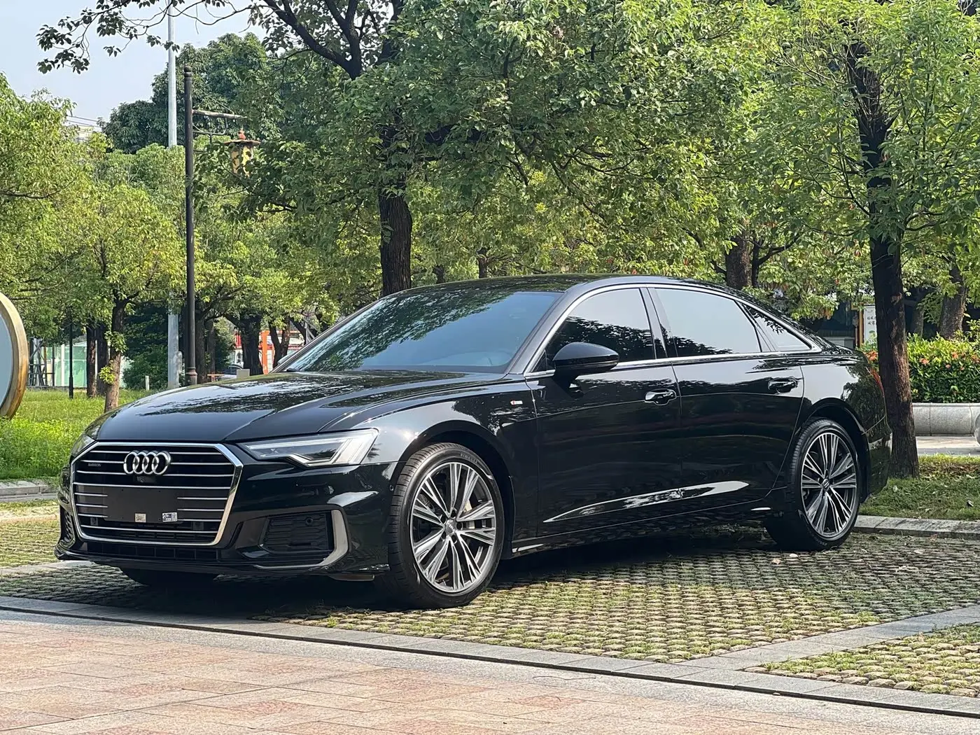 Audi A6L 2021 — Şəkil 2/20