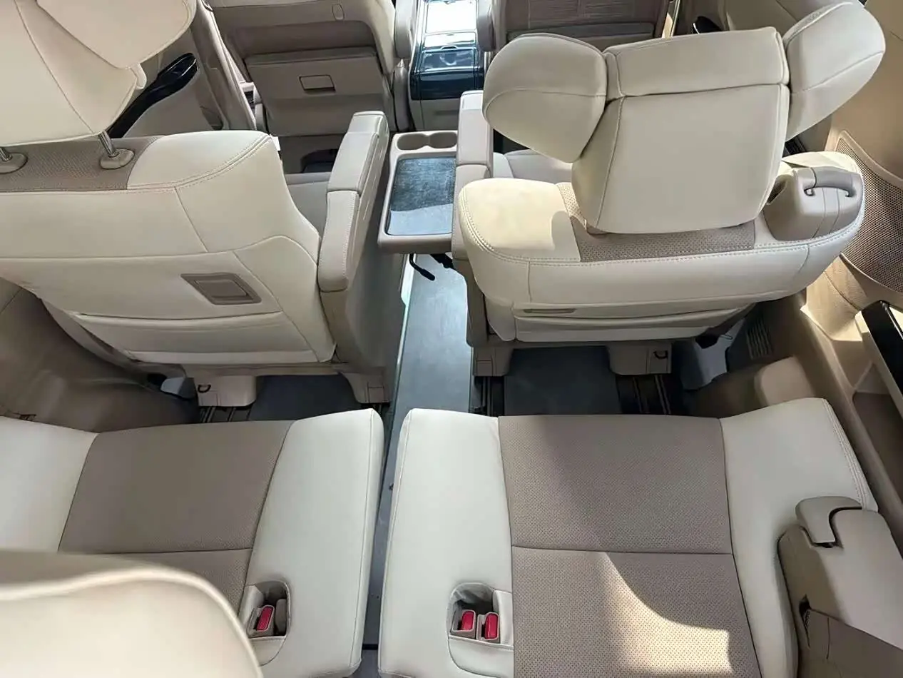 Toyota Alphard 2014 — Photo 12/19