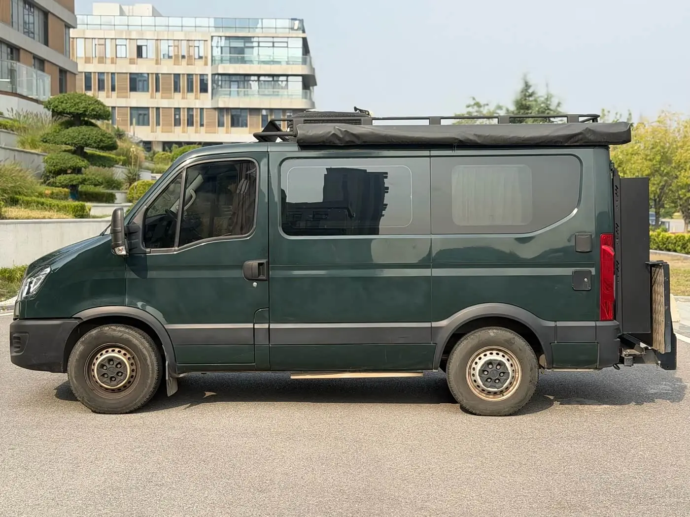 Iveco Daily 2021 — ფოტო 7/17