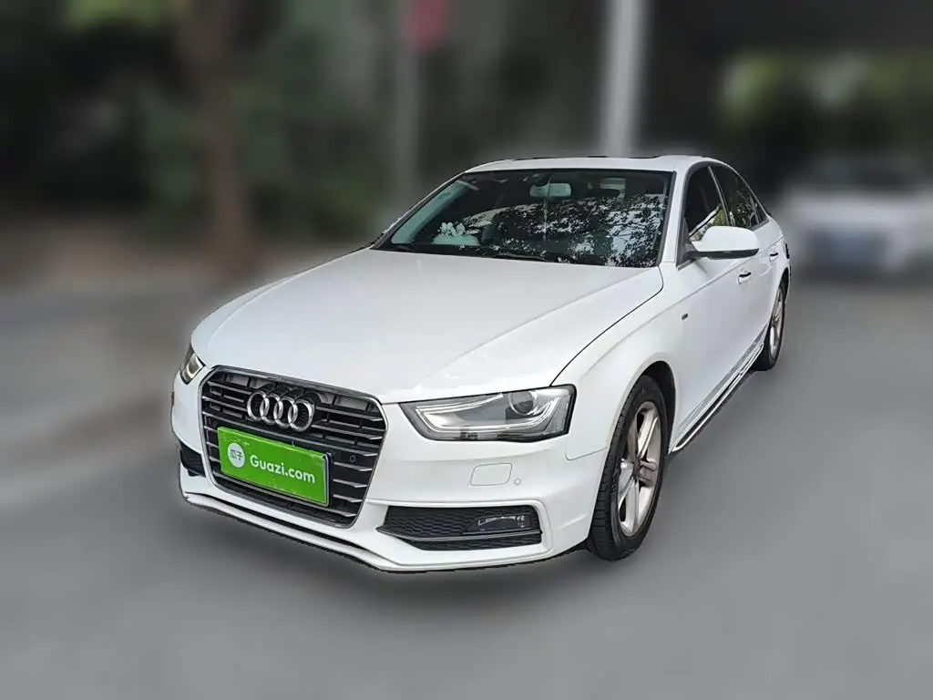 Audi A4L 2015 — Фото 2/20