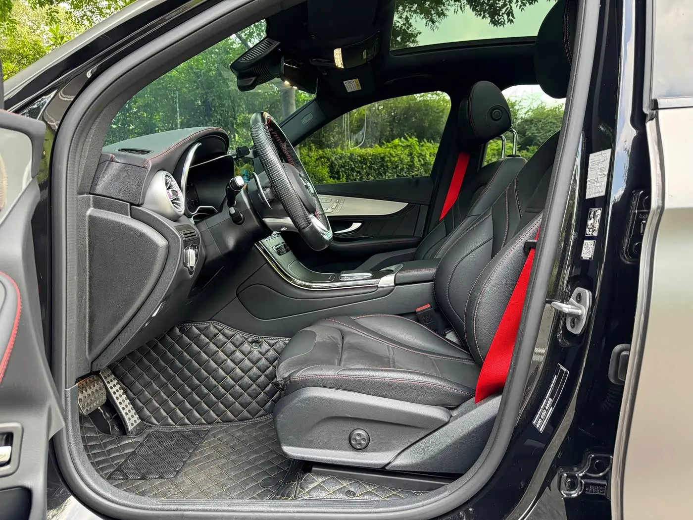 Mercedes-Benz GLC AMG 2023 — Фото 9/20
