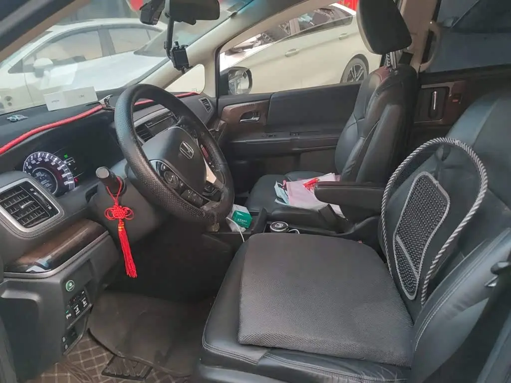 Honda Odyssey 2016 — Şəkil 11/20