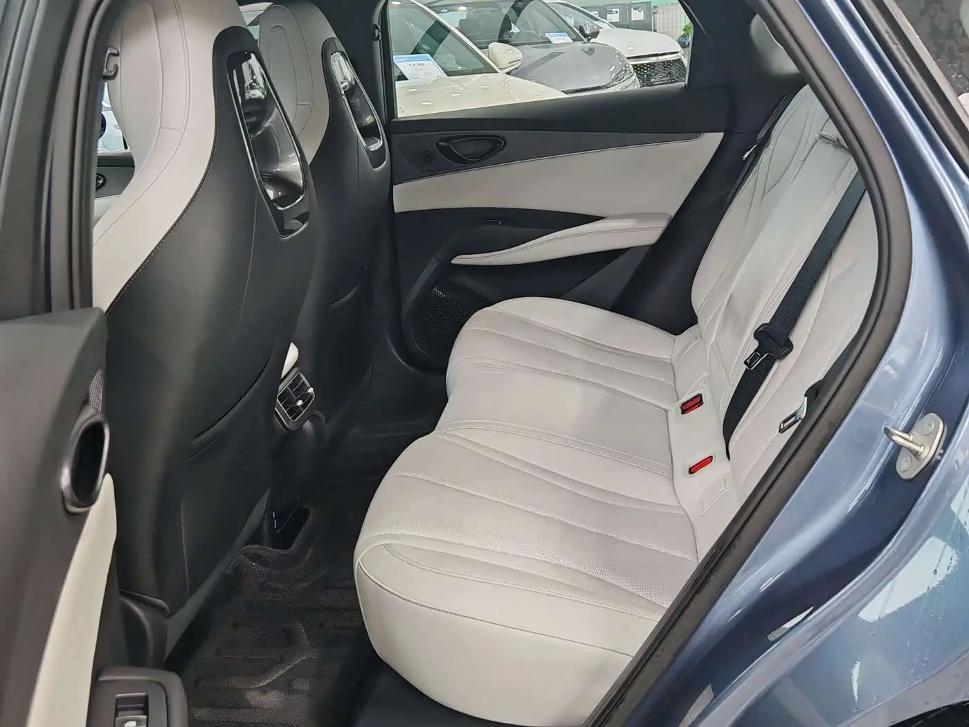 BYD Seal 06 New Energy 2025 — Фото 13/14