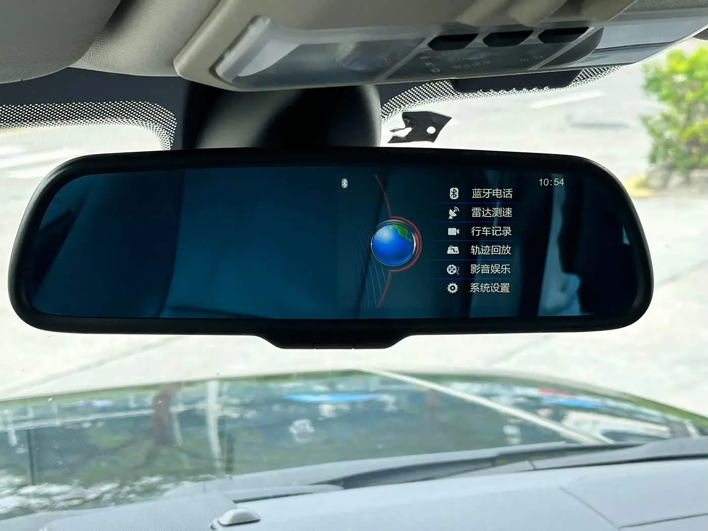 Land Rover Discovery 2015 — Photo 16/20