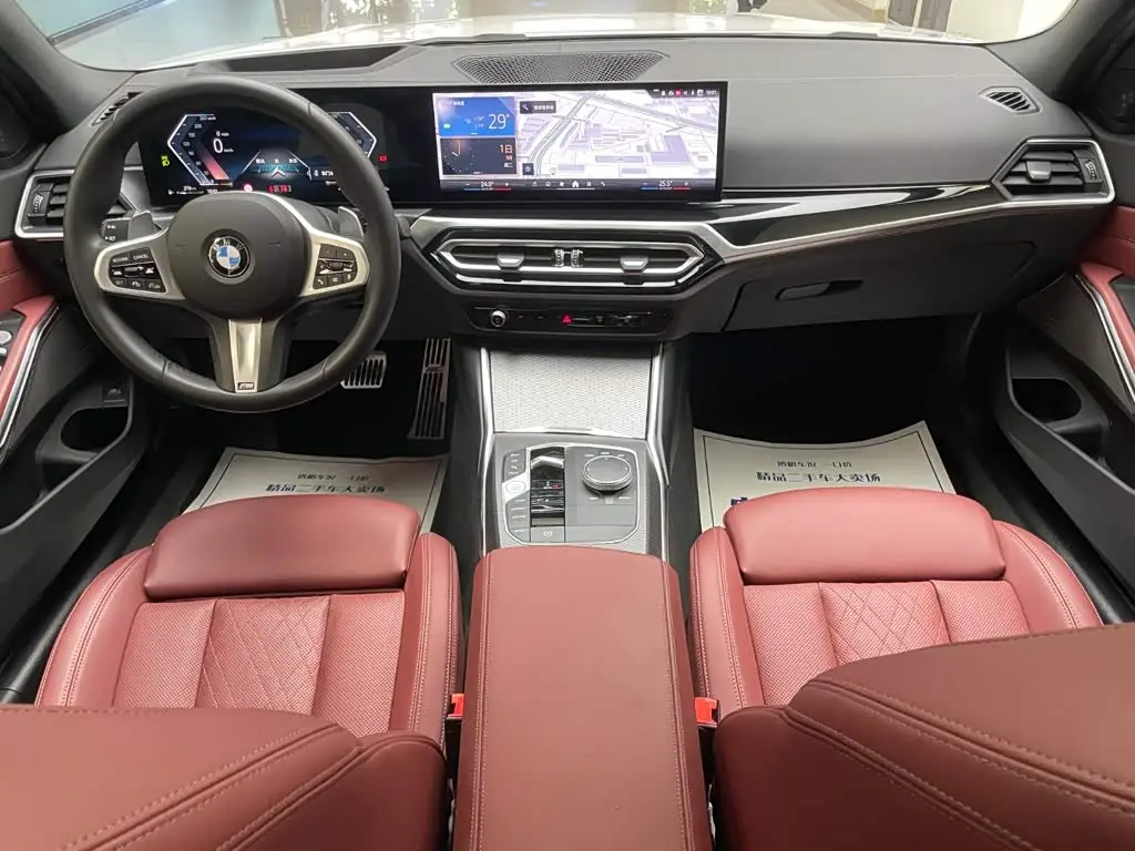 BMW 3 Series 2024 — Photo 14/20