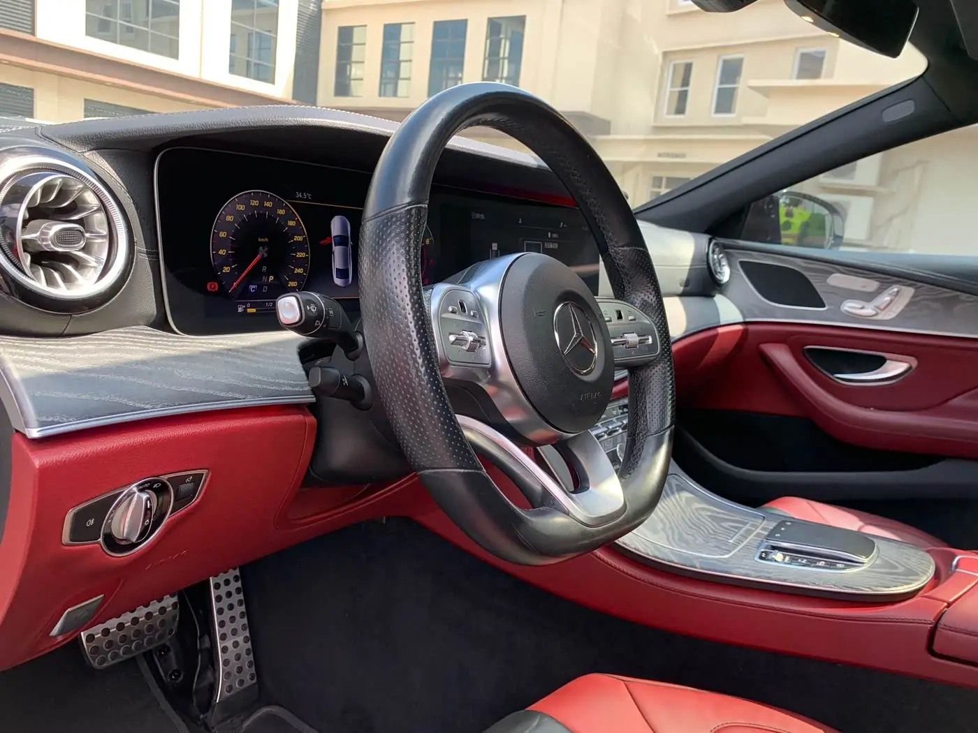 Mercedes-Benz CLS 2020 — Photo 18/20
