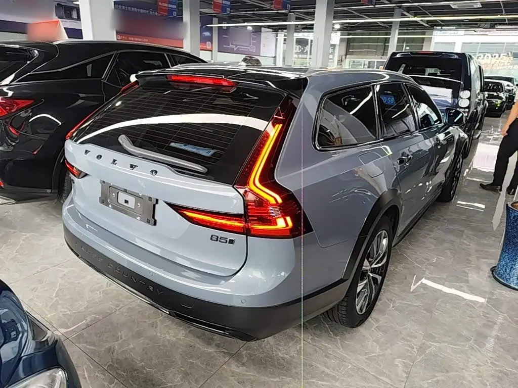 Volvo V90 2021 — Photo 5/20