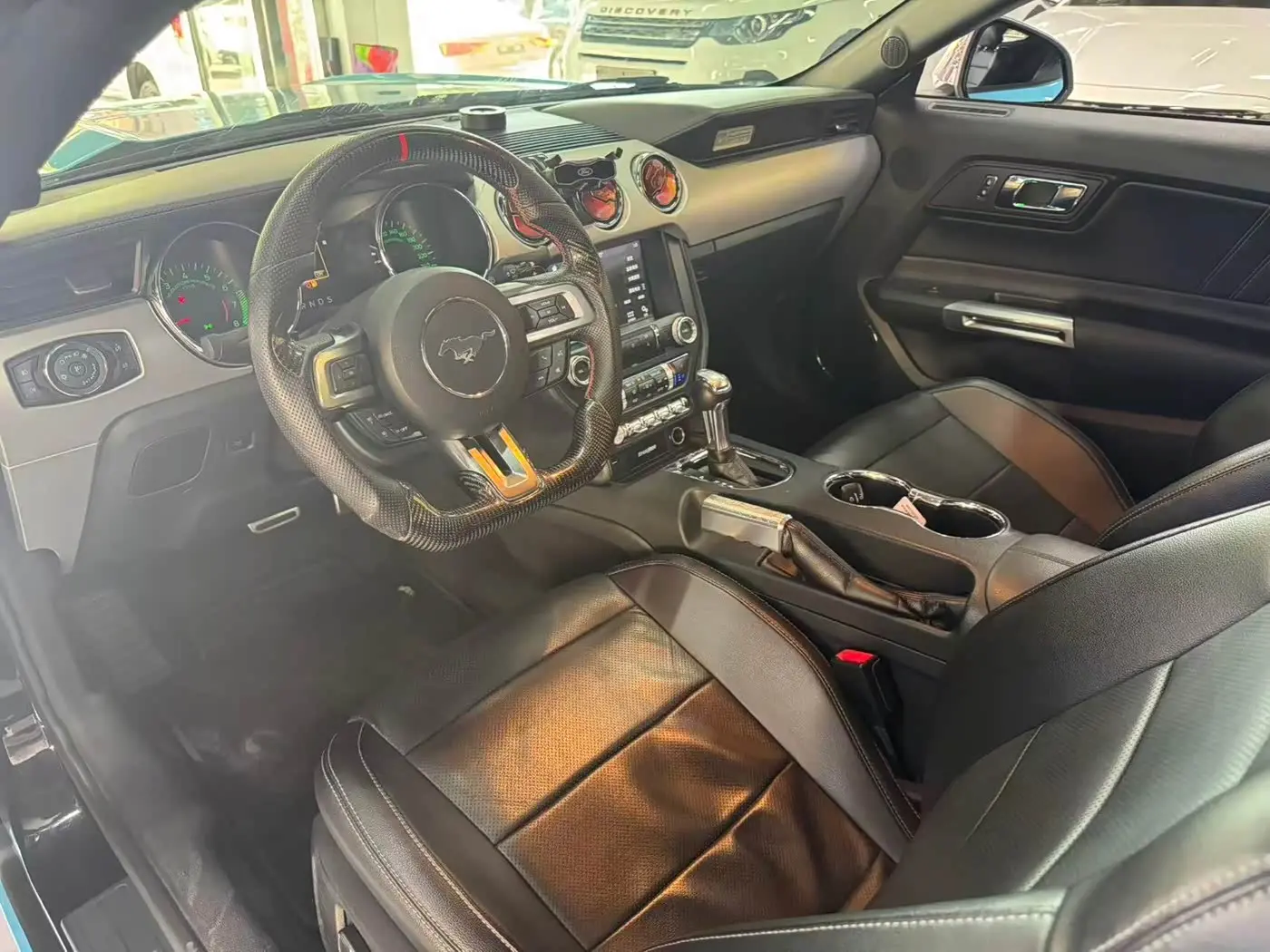 Ford Mustang 2018 — Şəkil 7/9