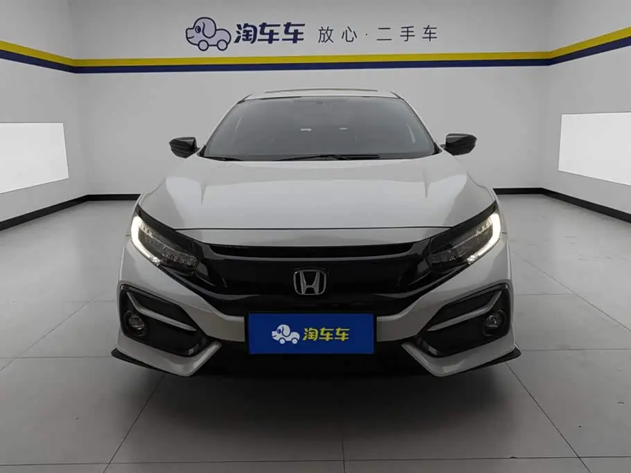 Honda Civic 2022 — Фото 2/16