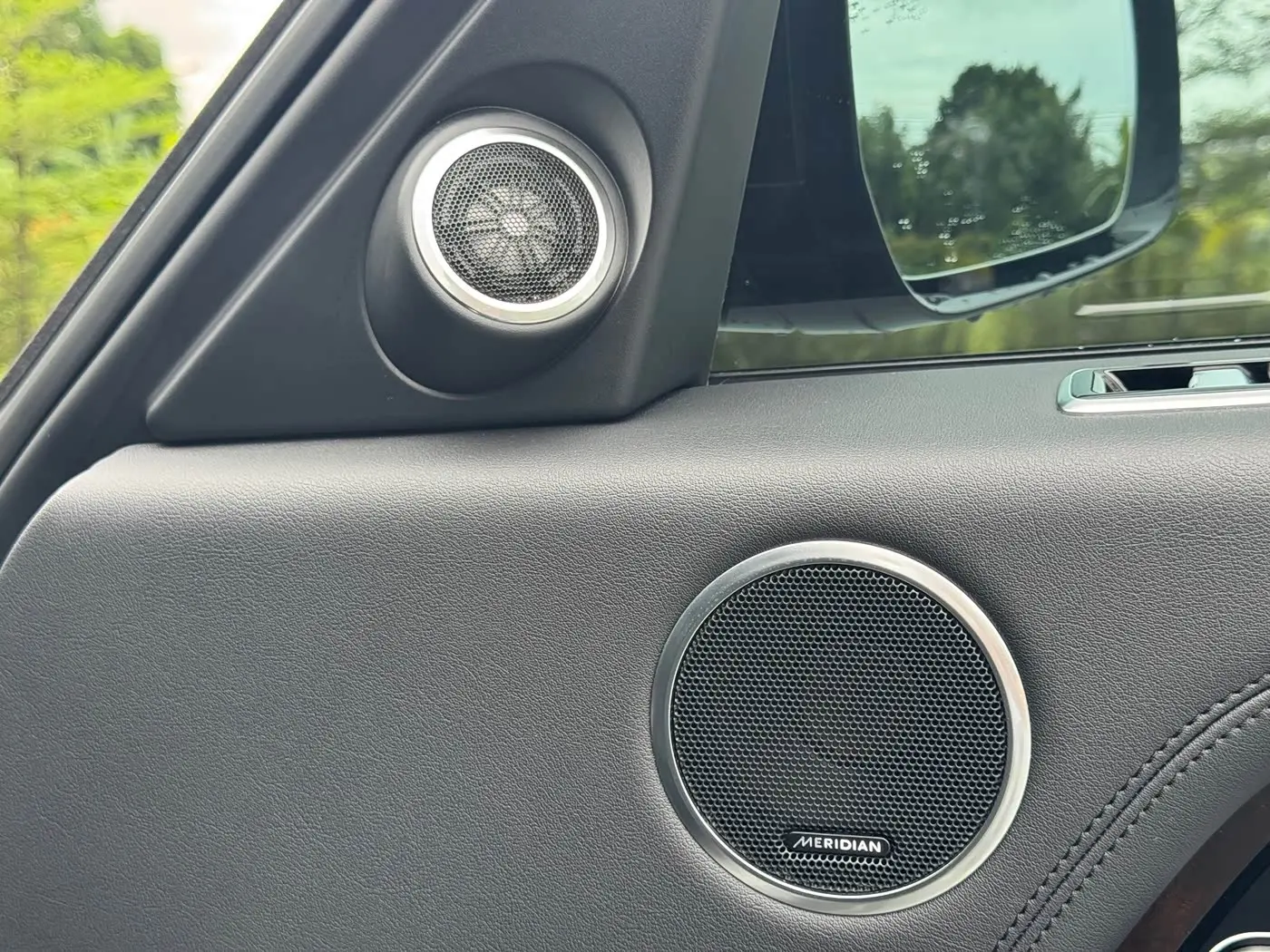 Land Rover Range Rover 2021 — Photo 12/17