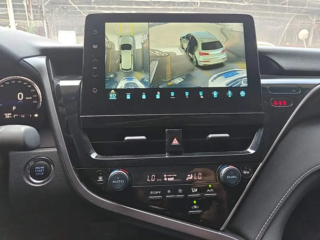 Toyota Camry 2021 — Şəkil 13/20