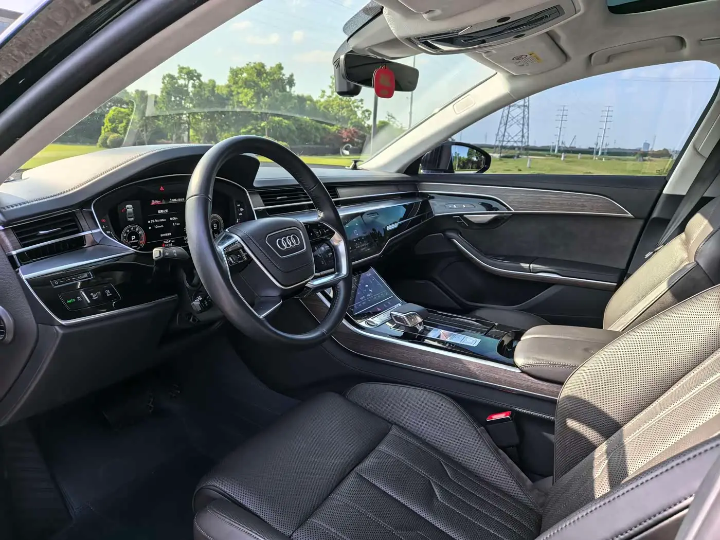 Audi A8 2021 — Şəkil 8/16