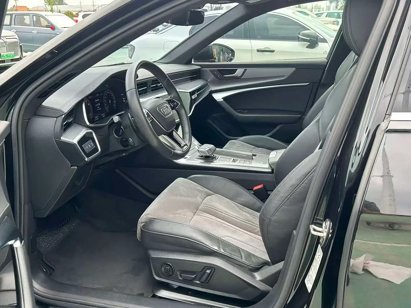 Audi A6L 2021 — Photo 5/20