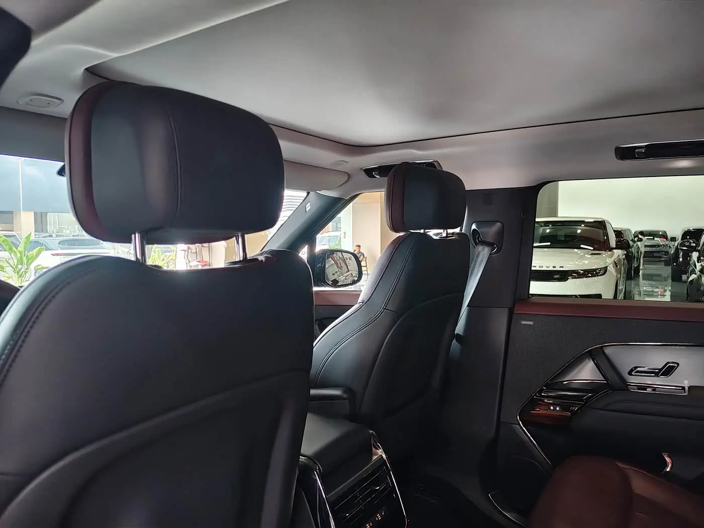 Land Rover Range Rover Sport 2024 — Photo 11/20
