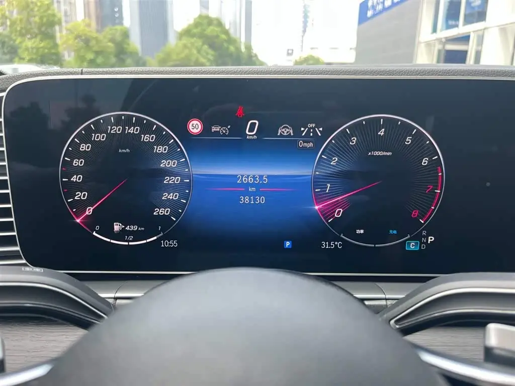 Mercedes-Benz GLE 2023 — Фото 6/17