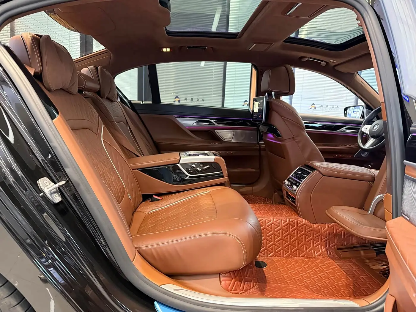 BMW 7 Series 2020 — Photo 10/18