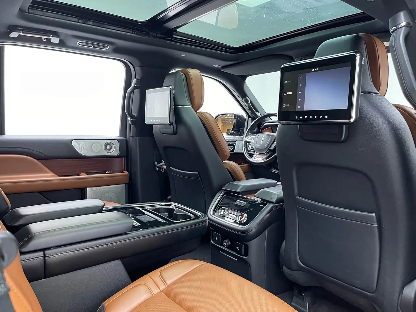 Lincoln Navigator 2018 — Фото 7/11