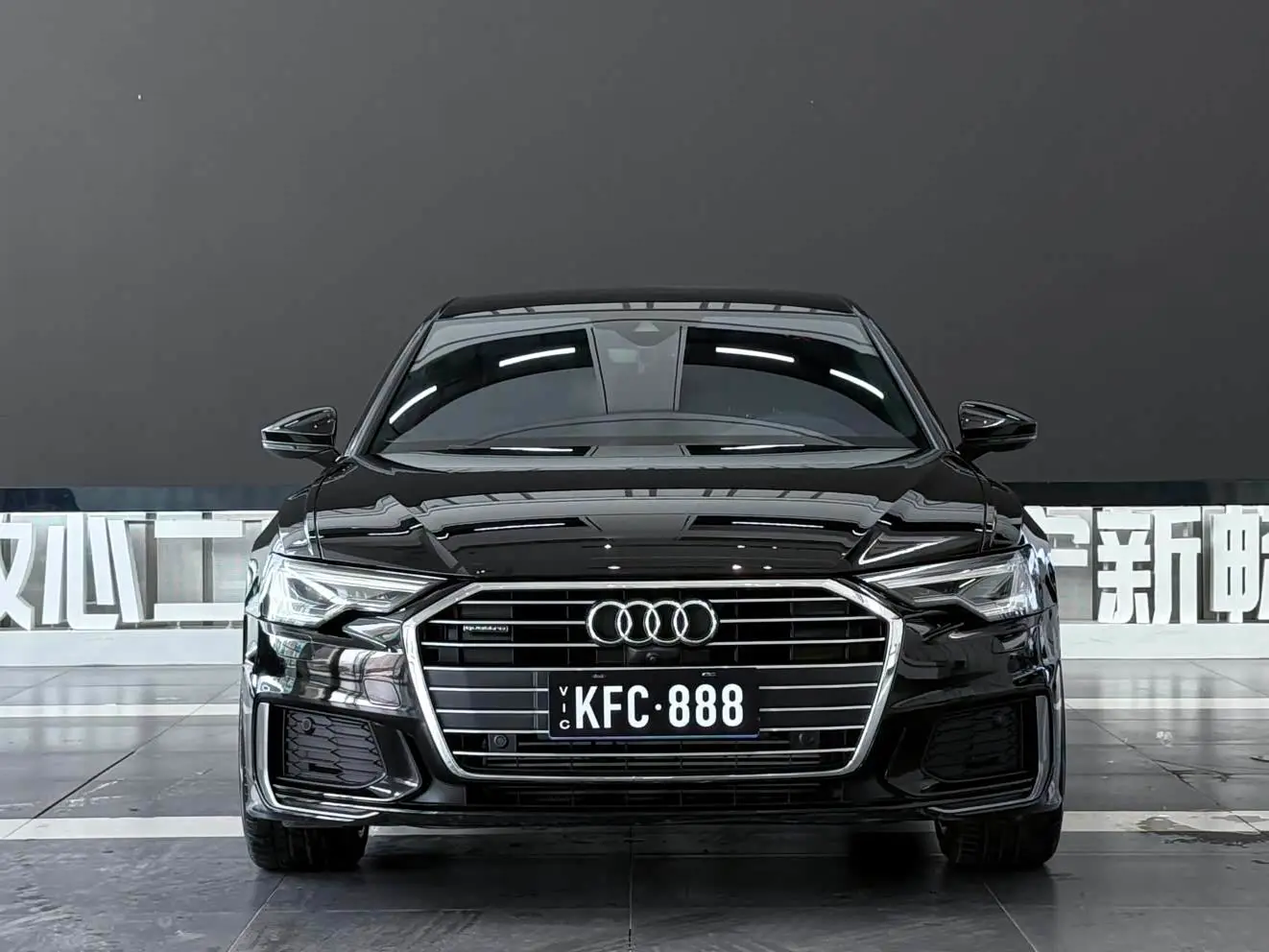 Audi A6L 2021 — Фото 2/14