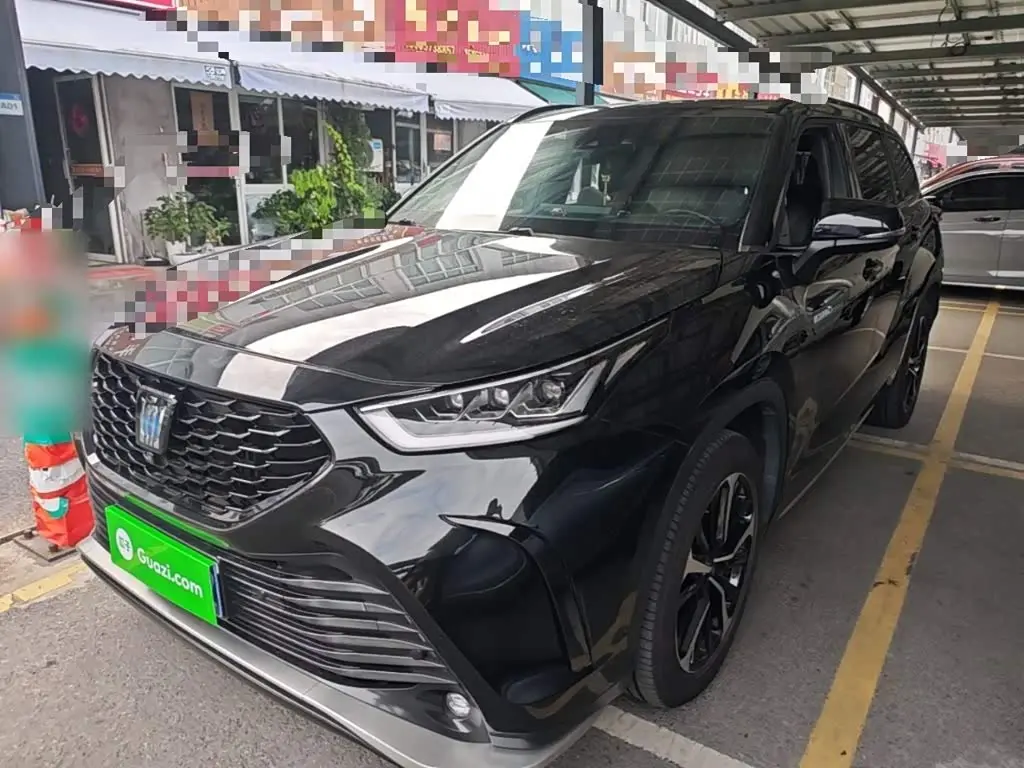 Toyota Crown Kluger 2022 — ფოტო 1/20