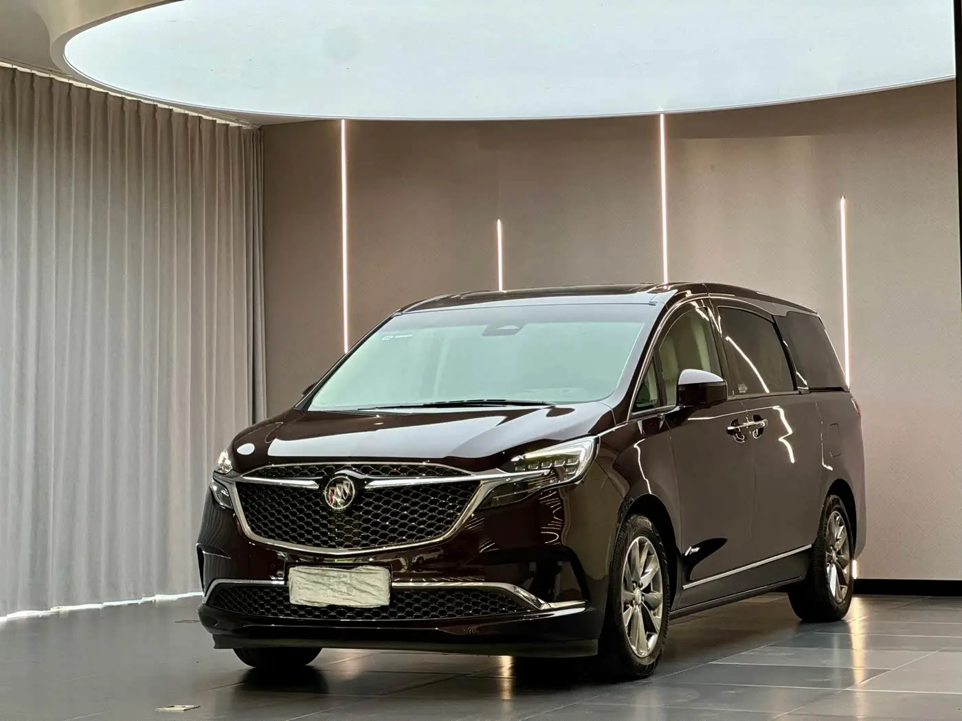 Buick GL8 2022 — Şəkil 1/12