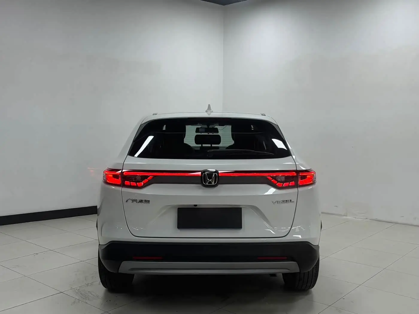 Honda Vezel 2023 — Photo 5/20