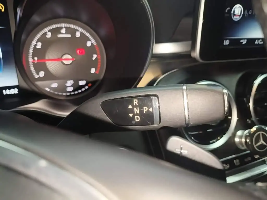 Mercedes-Benz C-Class 2015 — Фото 13/19
