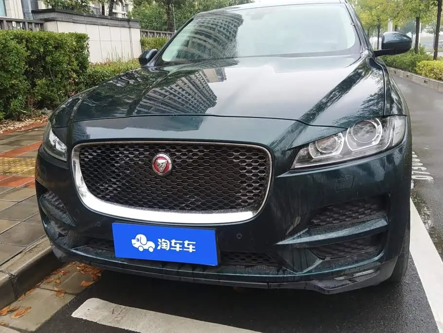 Jaguar F-PACE 2018 — Фото 2/16